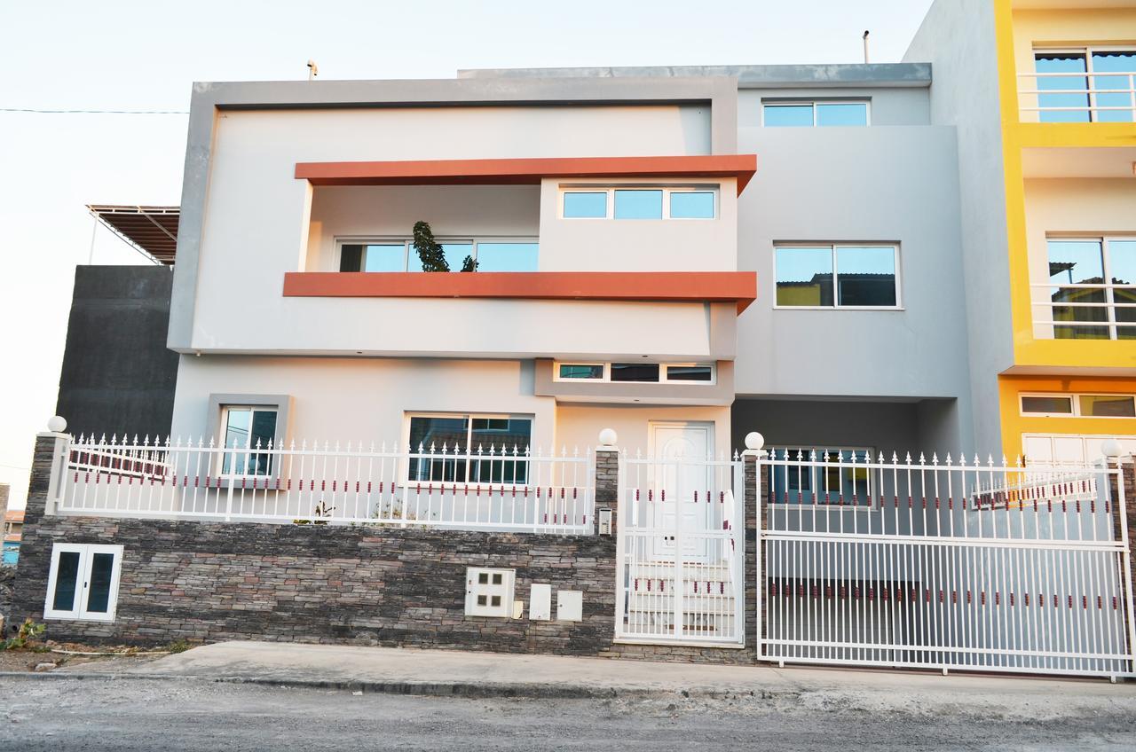 House Goncalves Apartment Praia Bagian luar foto